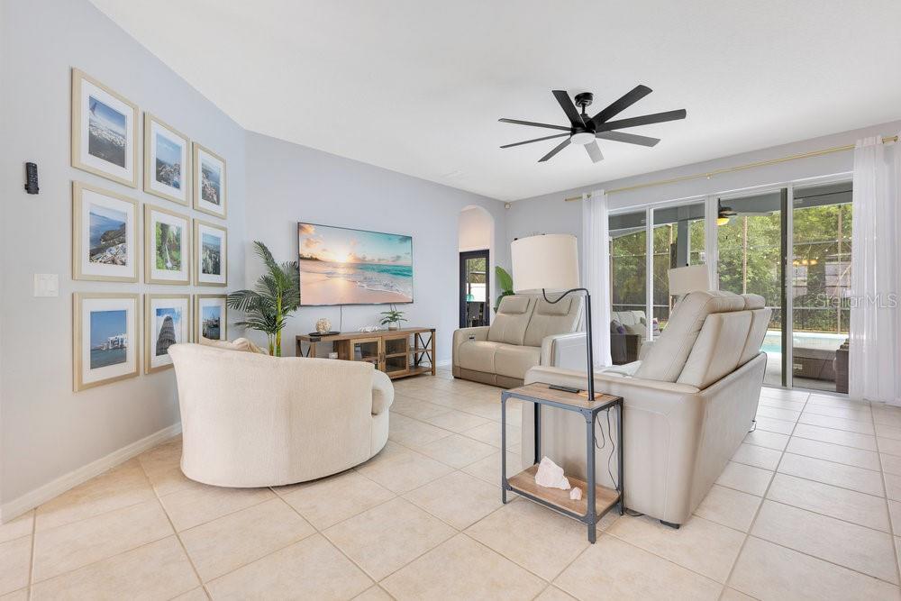 8676 CURRITUCK SOUND LN