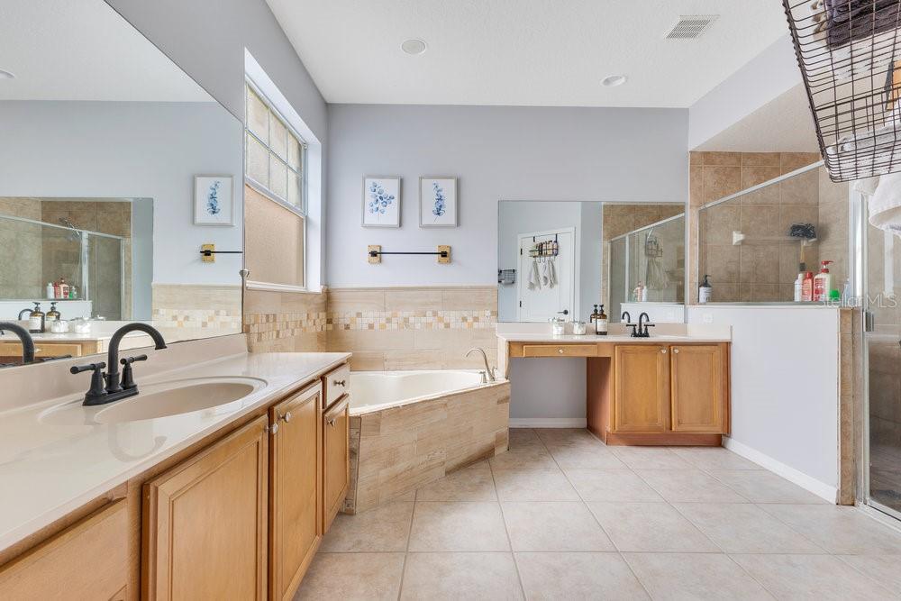 8676 CURRITUCK SOUND LN