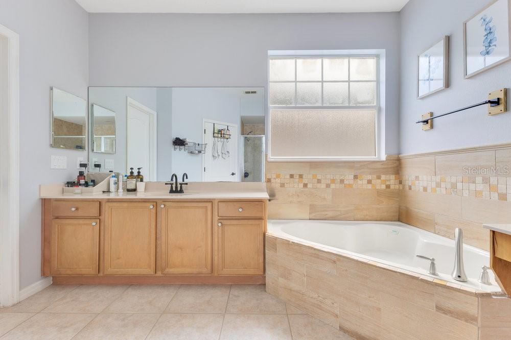 8676 CURRITUCK SOUND LN