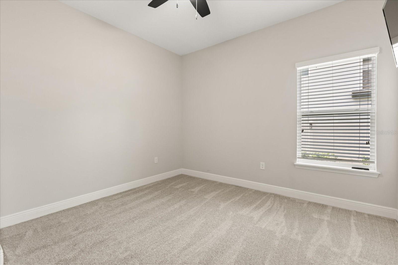 242 OAKMONT RESERVE CIR