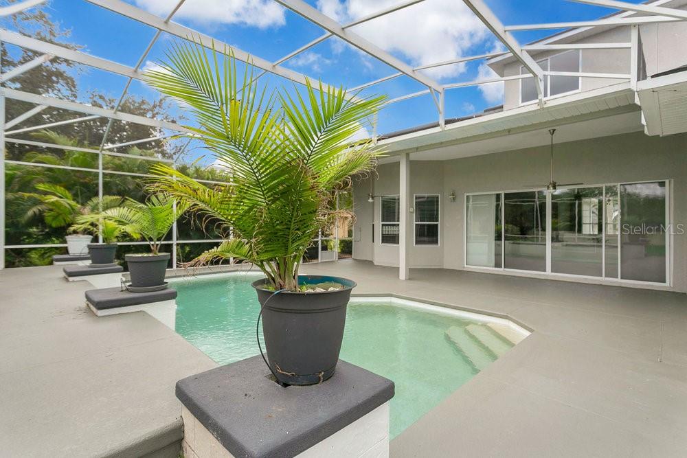 213 BLUESTONE PL