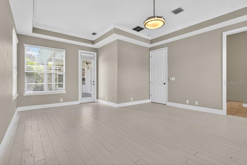 213 BLUESTONE PL