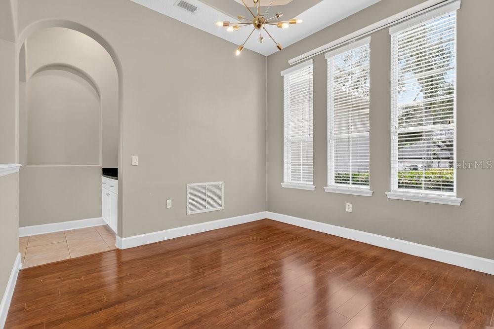 213 BLUESTONE PL