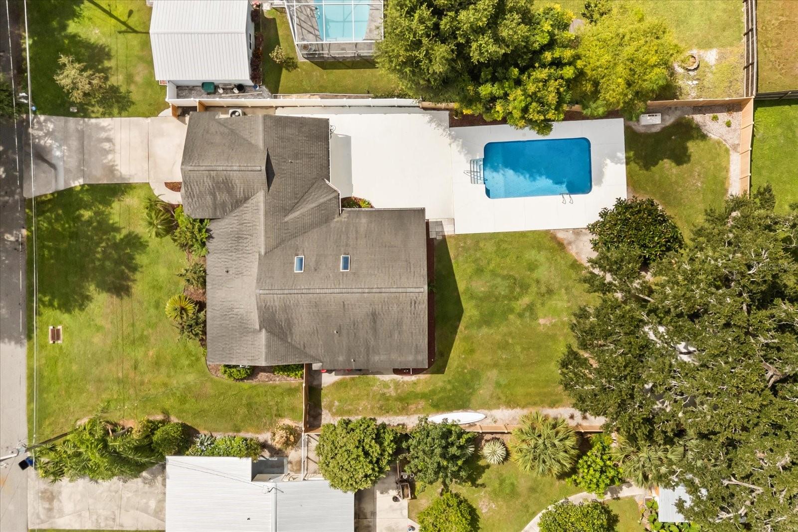 1615 POE AVE