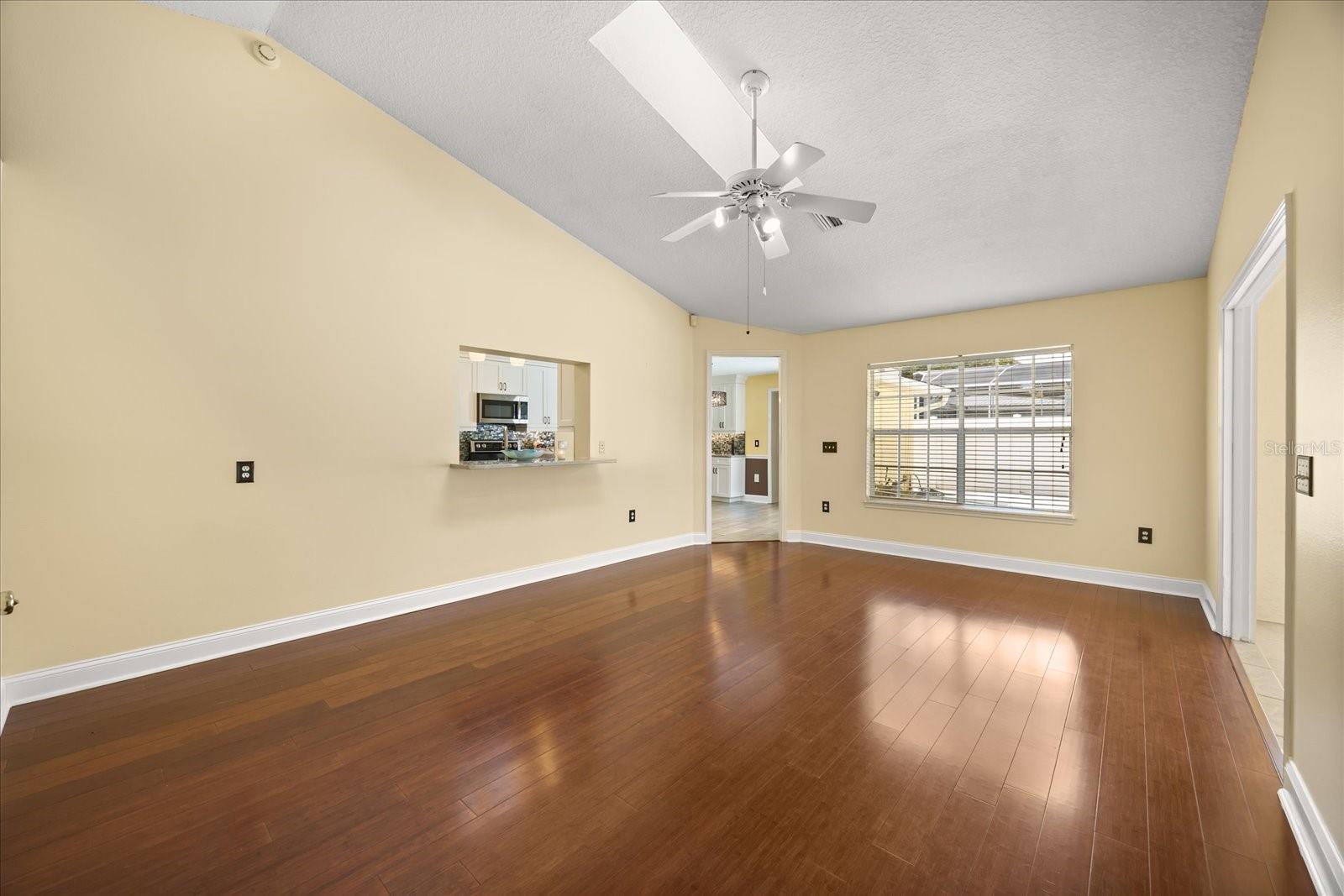 1615 POE AVE