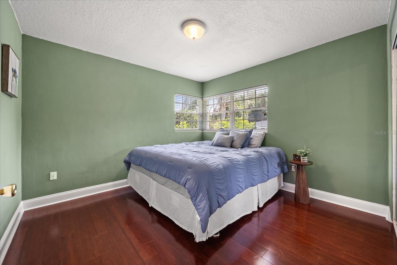 1615 POE AVE