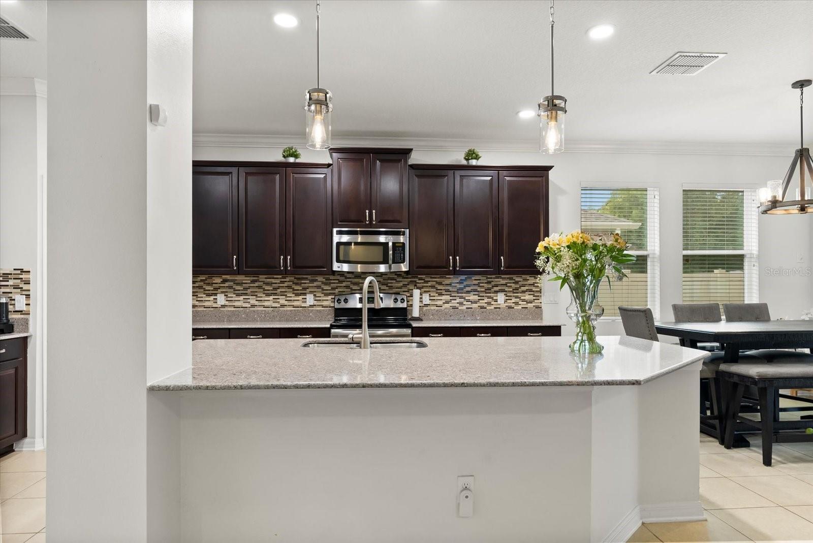 5275 PINE LILY CIR