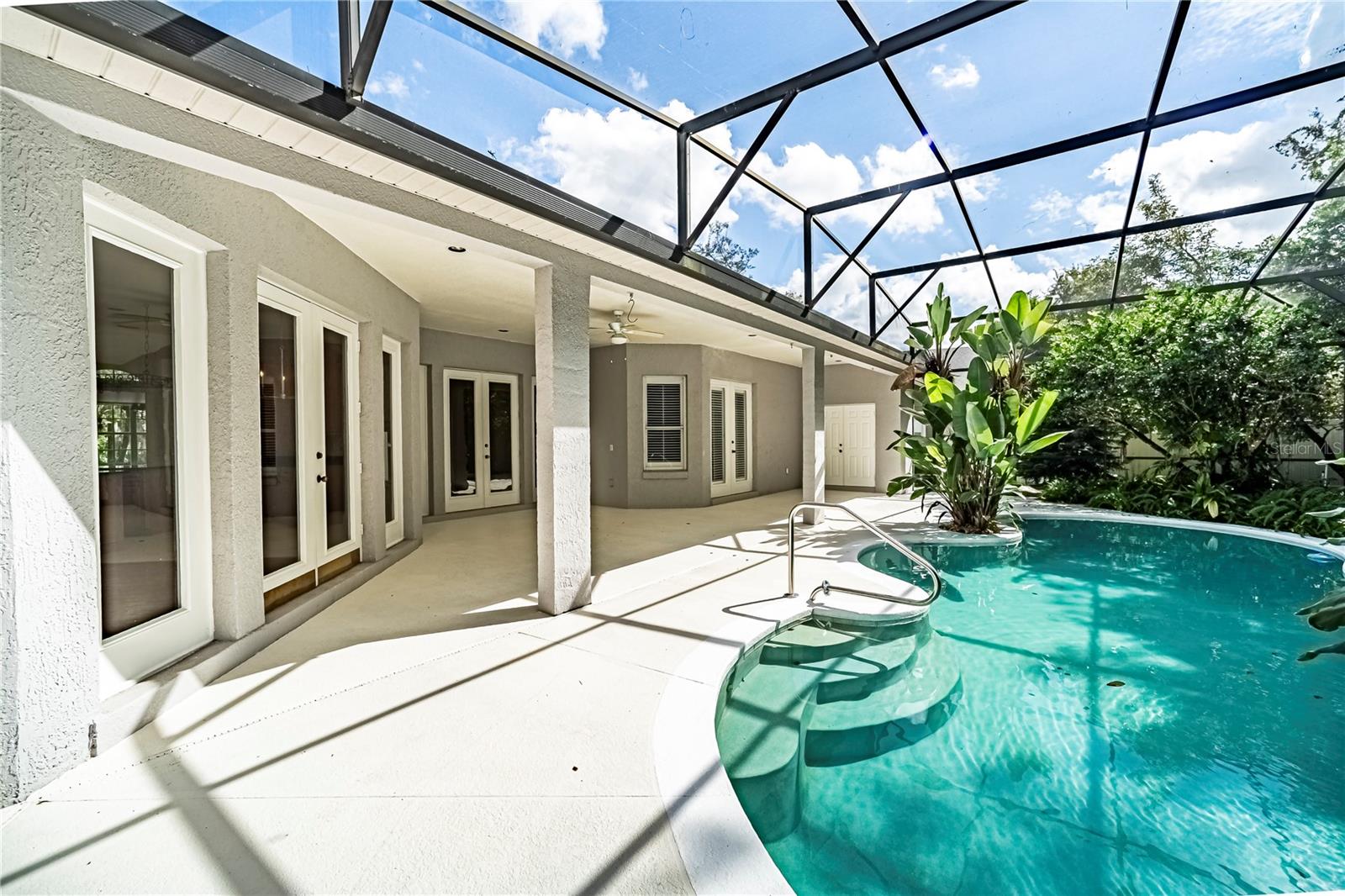 108 SEVILLE CHASE DR