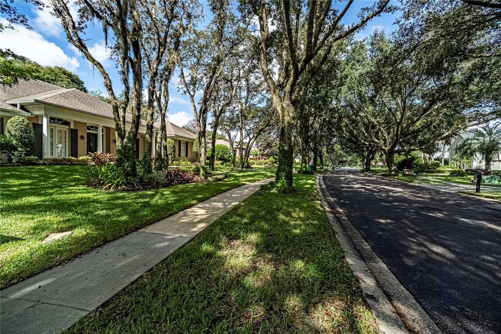 108 SEVILLE CHASE DR