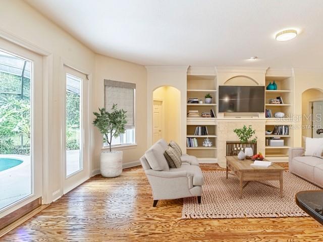 108 SEVILLE CHASE DR