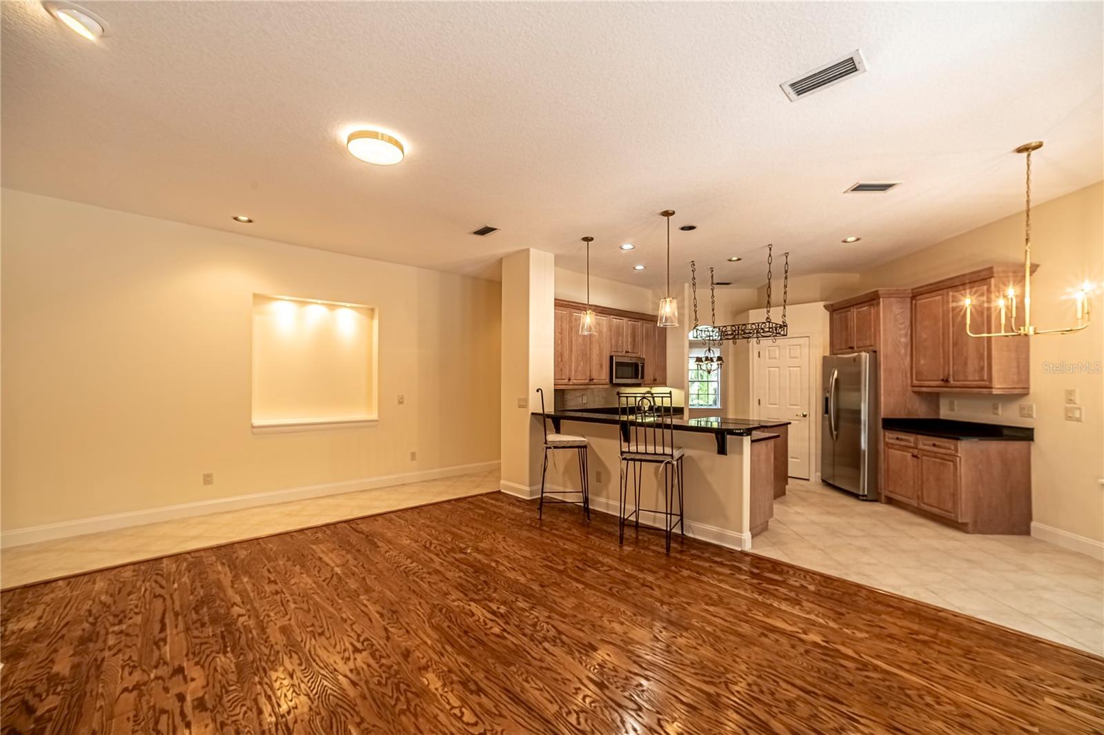 108 SEVILLE CHASE DR