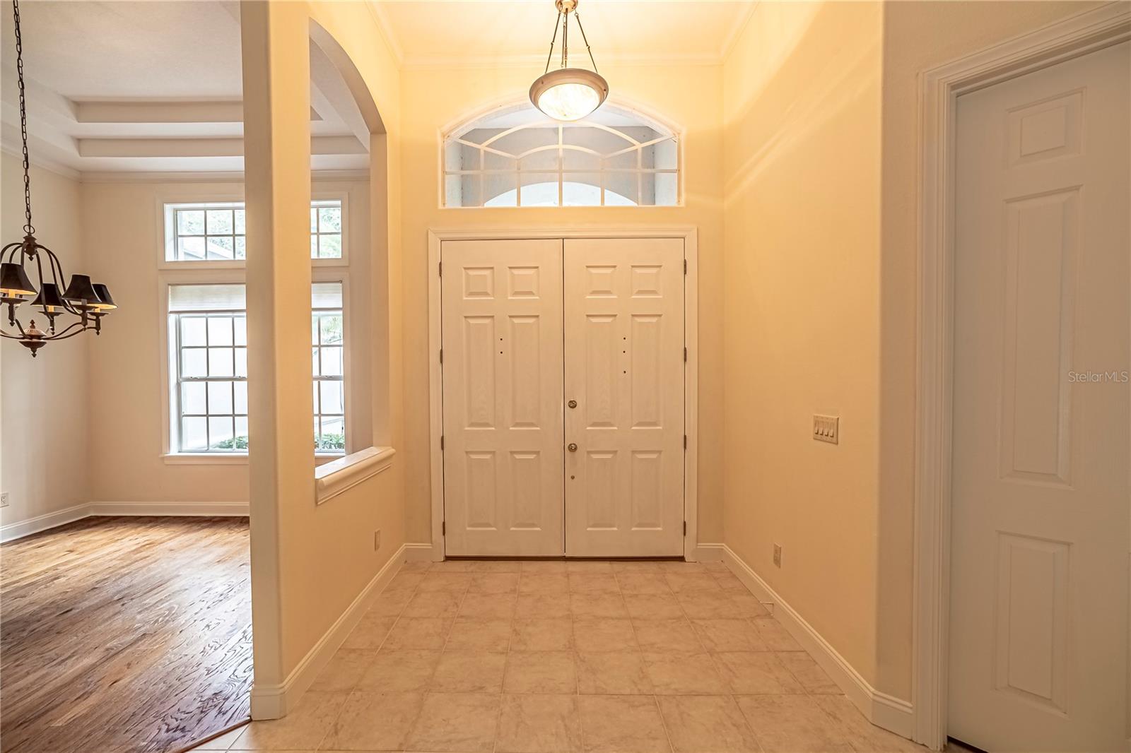 108 SEVILLE CHASE DR