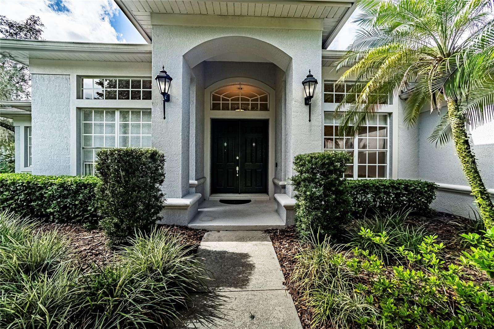 108 SEVILLE CHASE DR