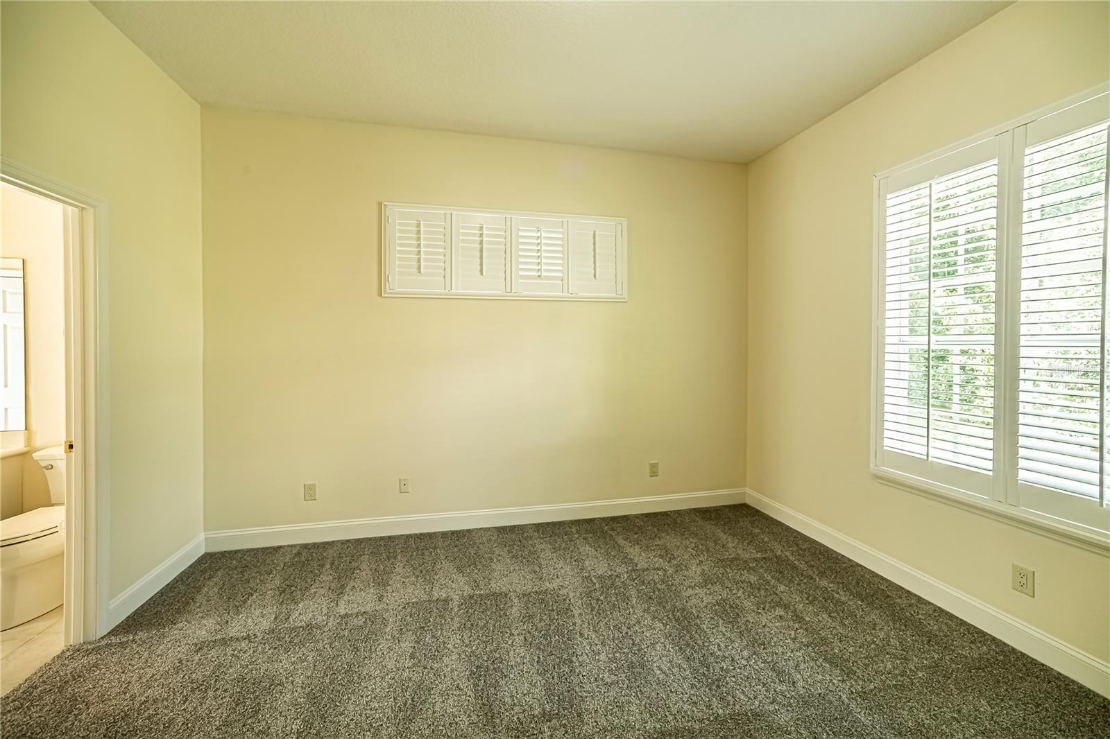 108 SEVILLE CHASE DR