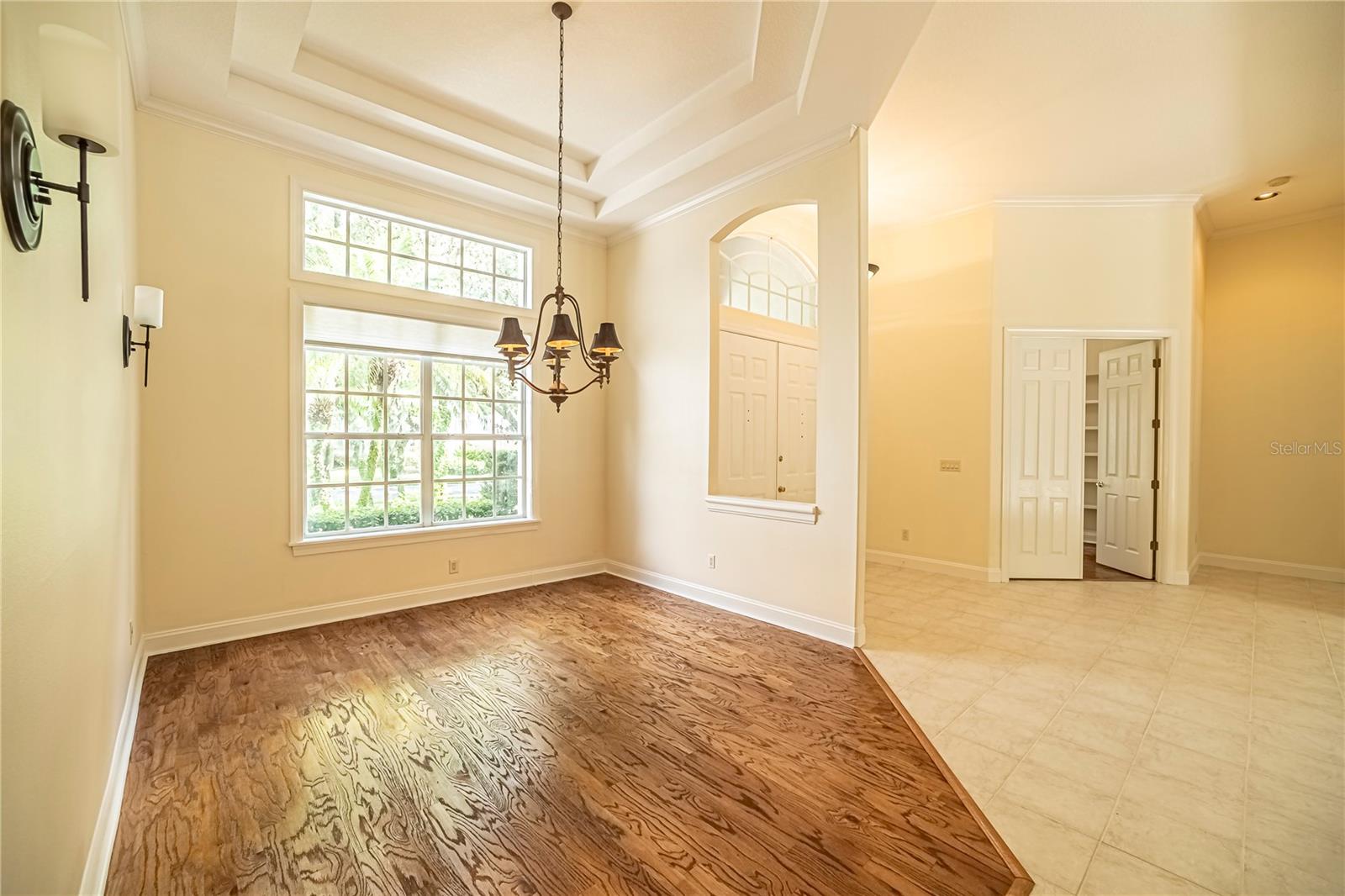 108 SEVILLE CHASE DR