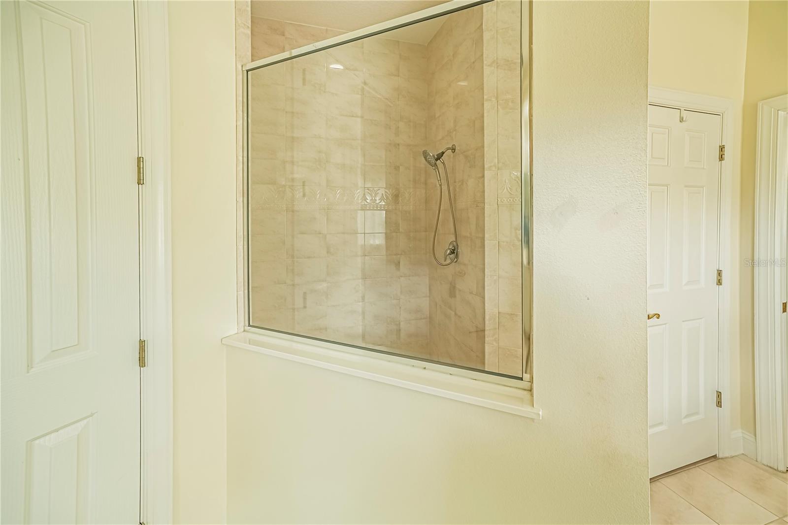 108 SEVILLE CHASE DR