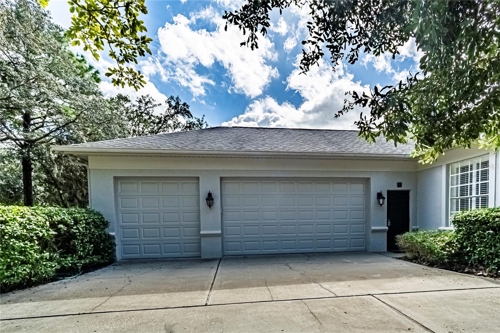 108 SEVILLE CHASE DR