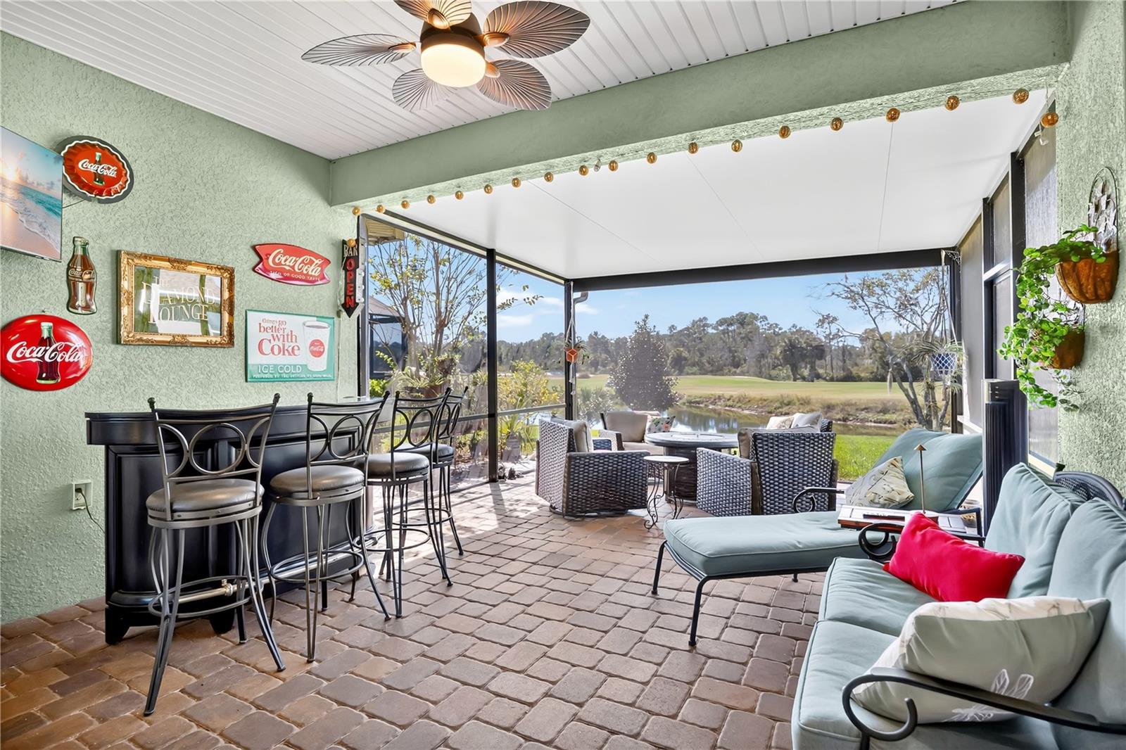 1066 VICTORIA HILLS DR S