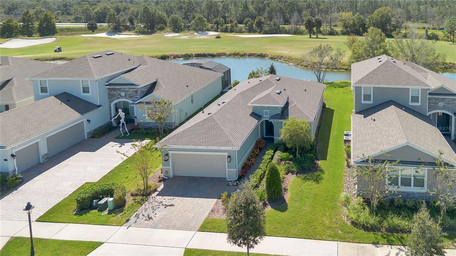 1066 VICTORIA HILLS DR S