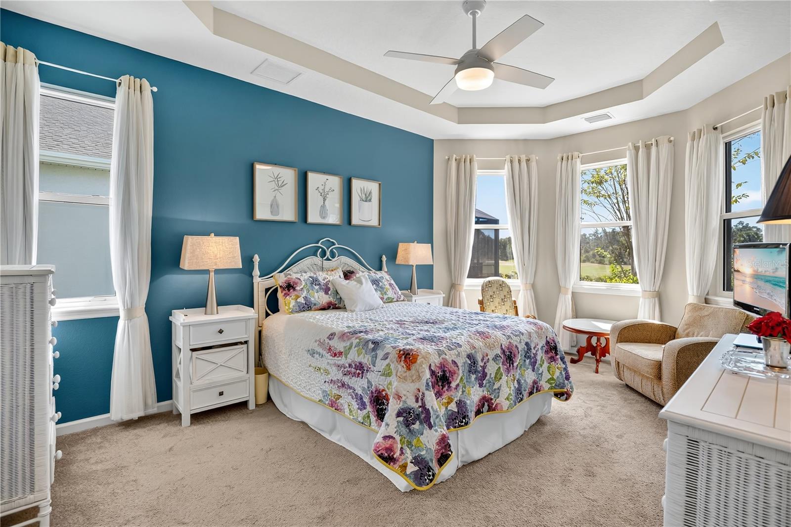 1066 VICTORIA HILLS DR S