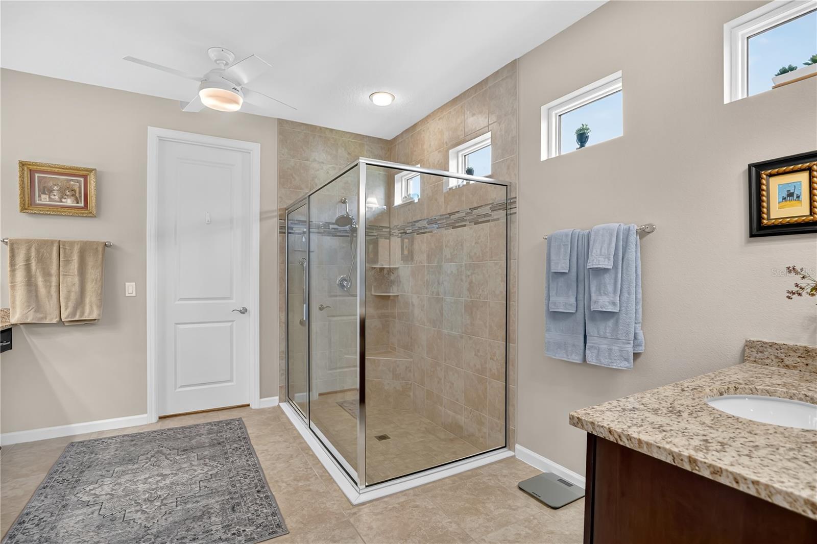 1066 VICTORIA HILLS DR S