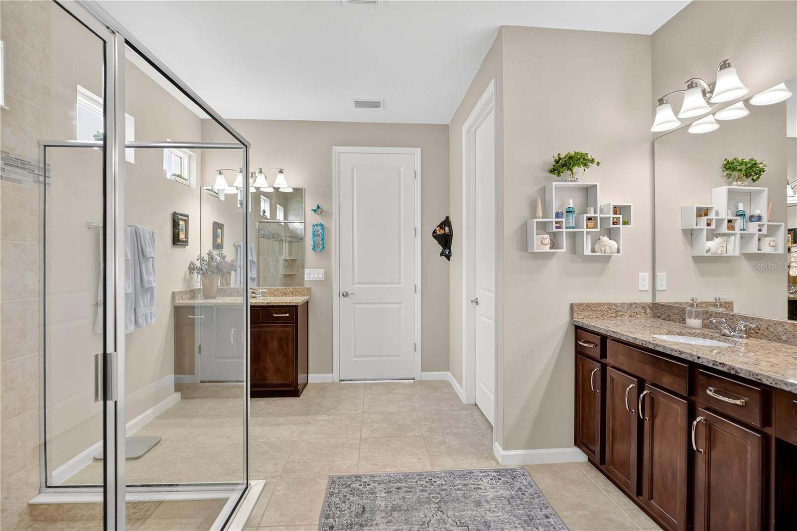 1066 VICTORIA HILLS DR S