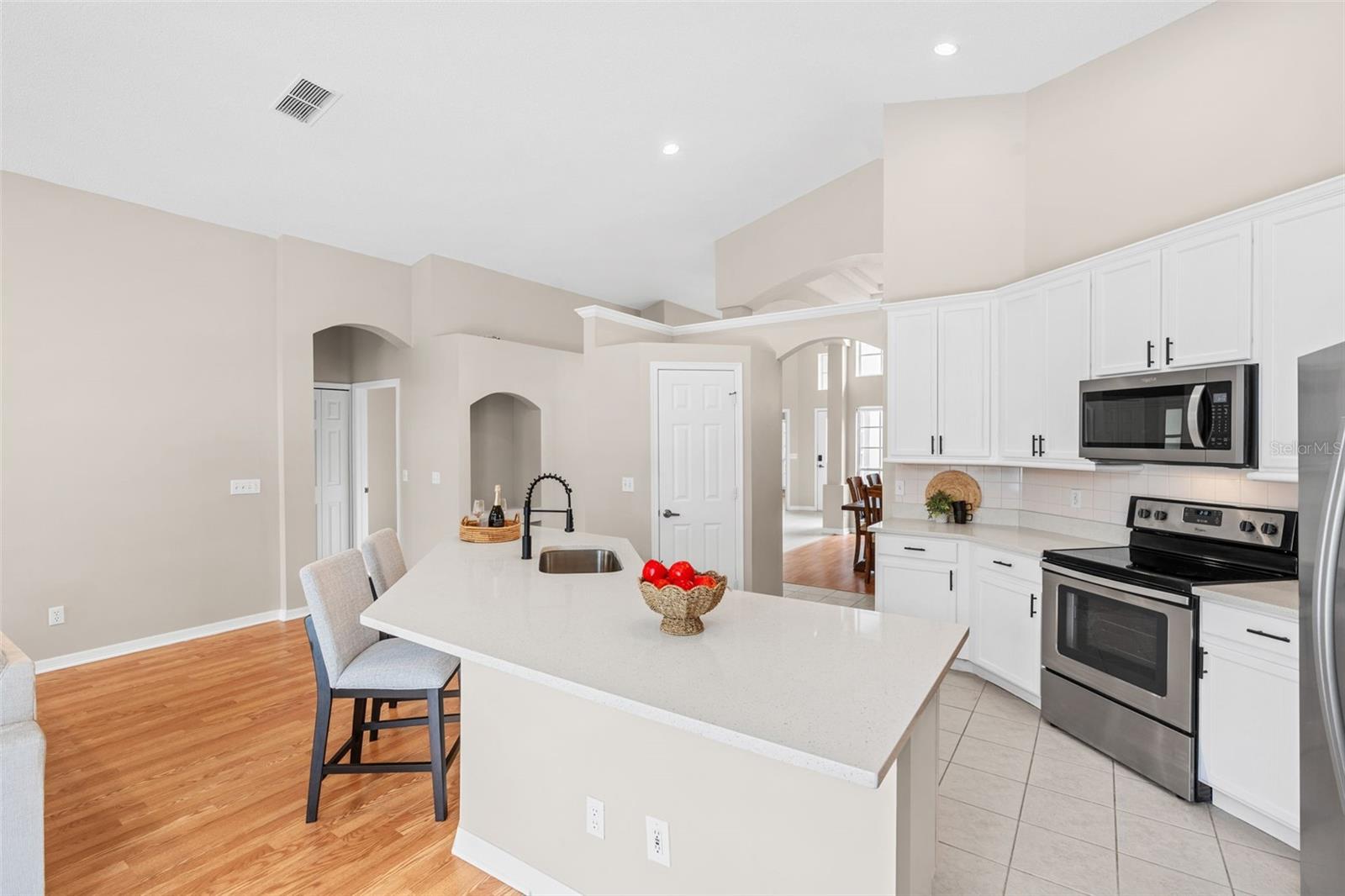 328 VIEW CT