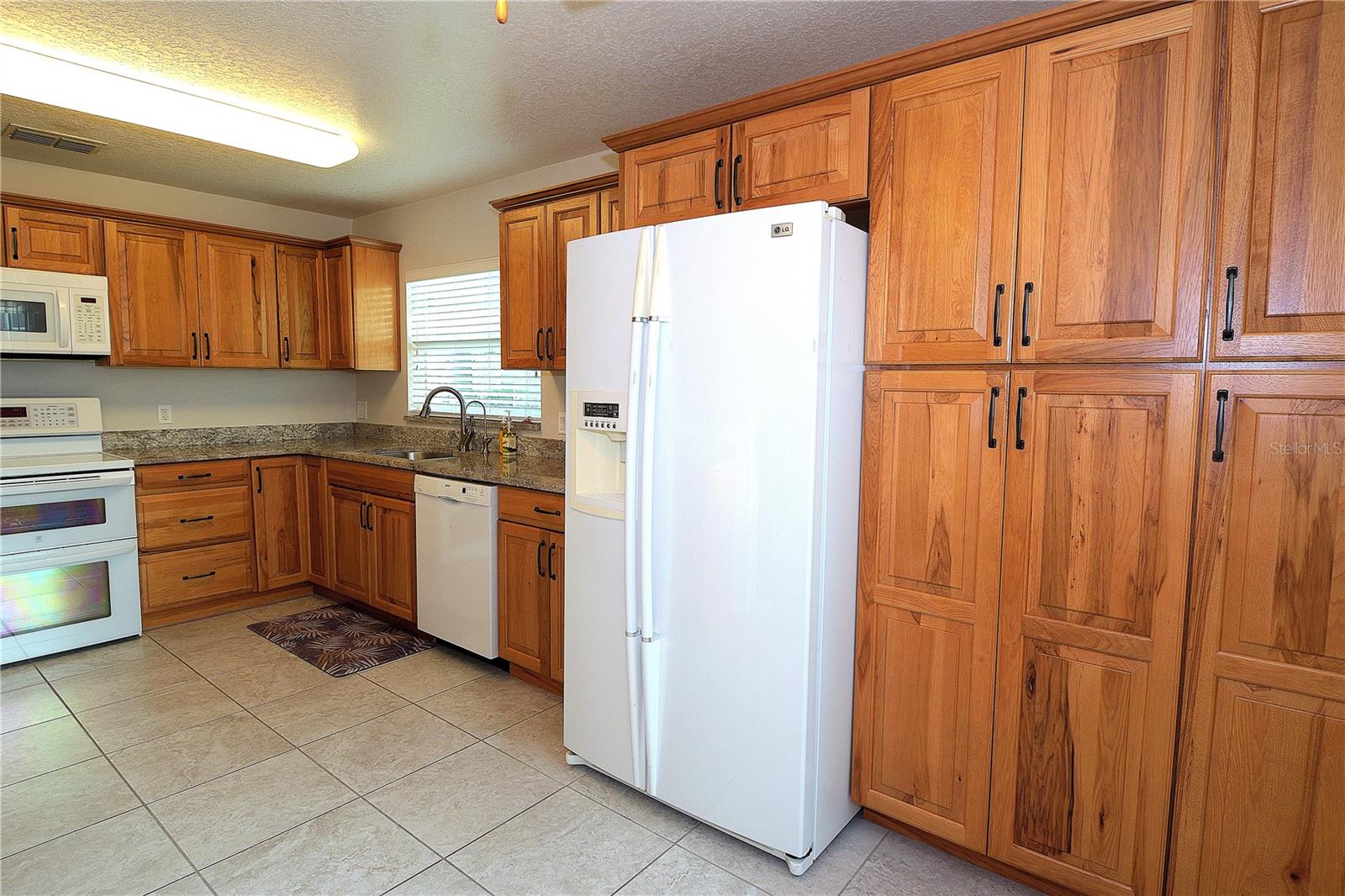 504 RIDGE VIEW DR