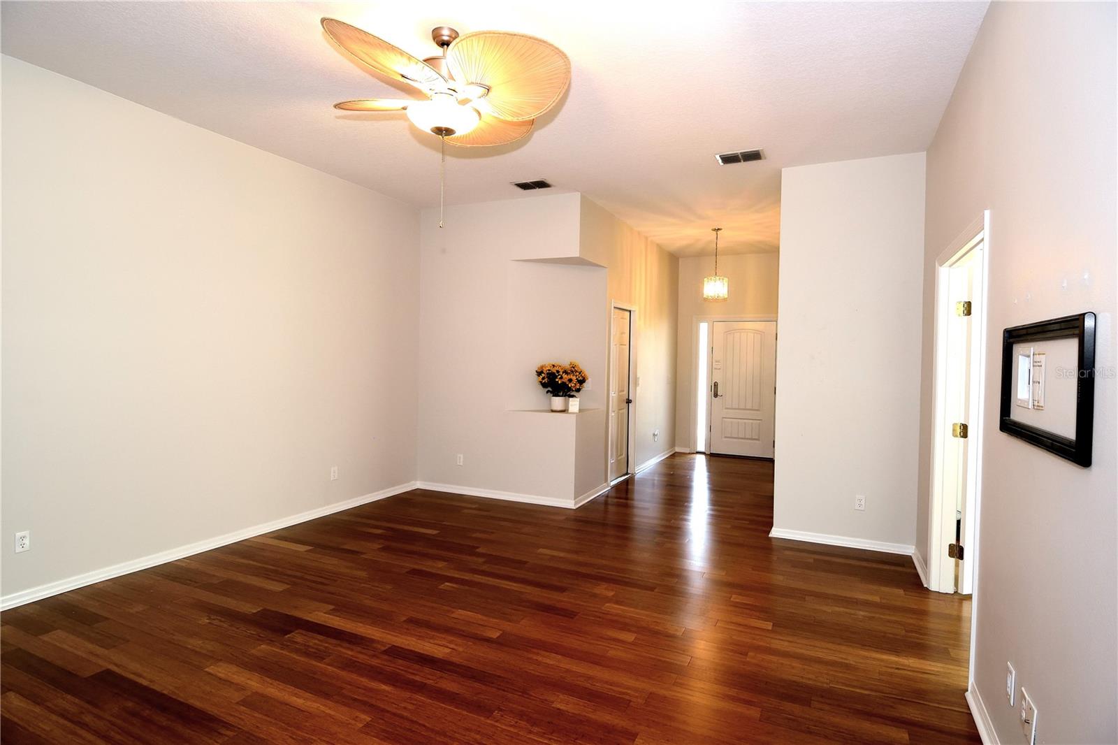 504 RIDGE VIEW DR