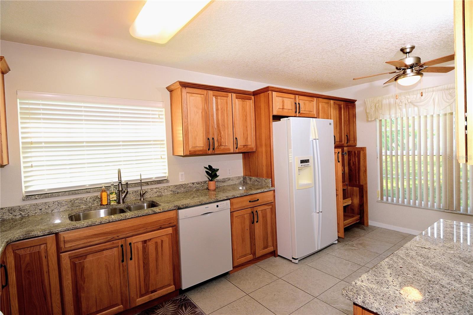 504 RIDGE VIEW DR