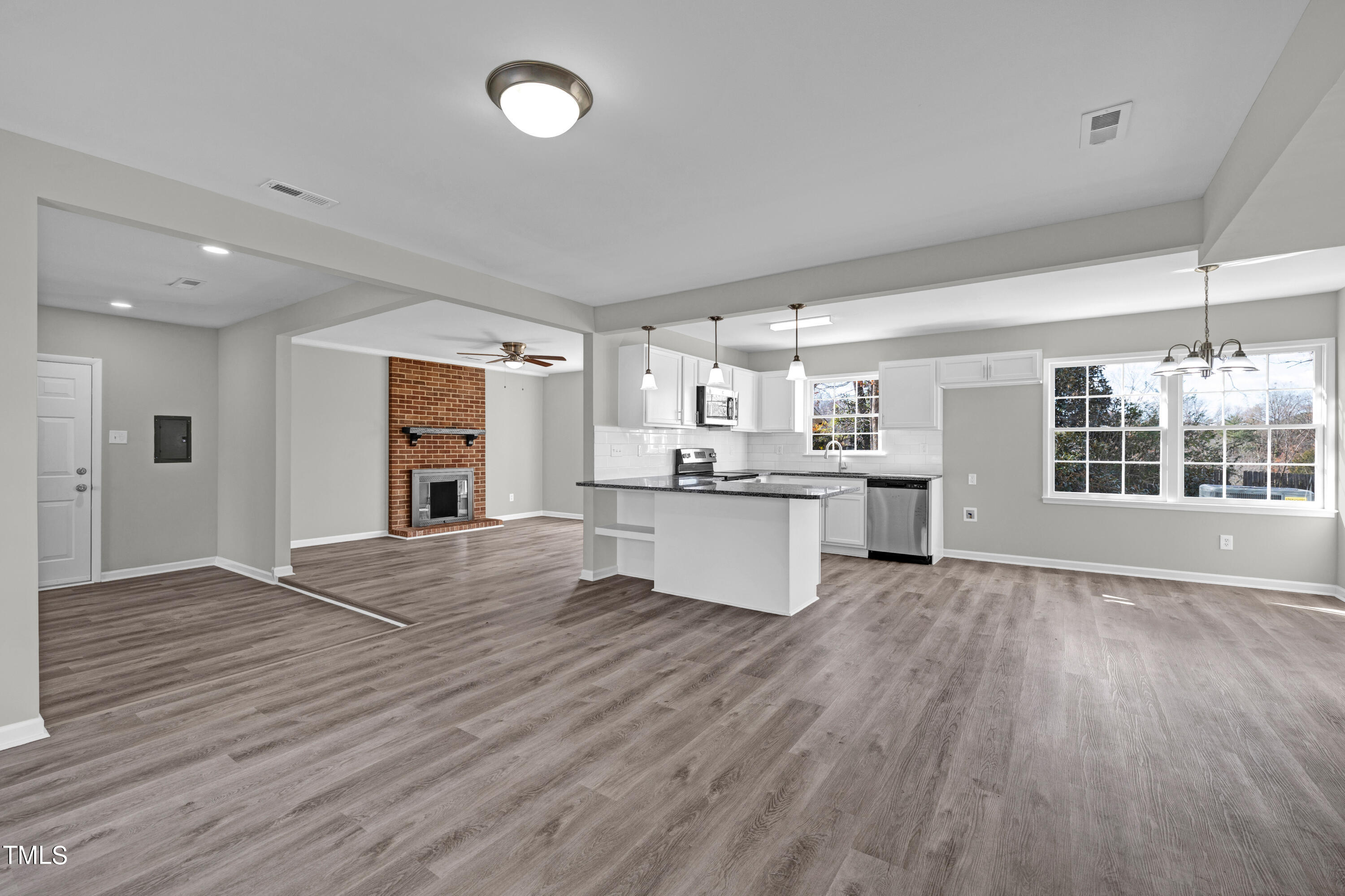 216 Woodhaven Drive