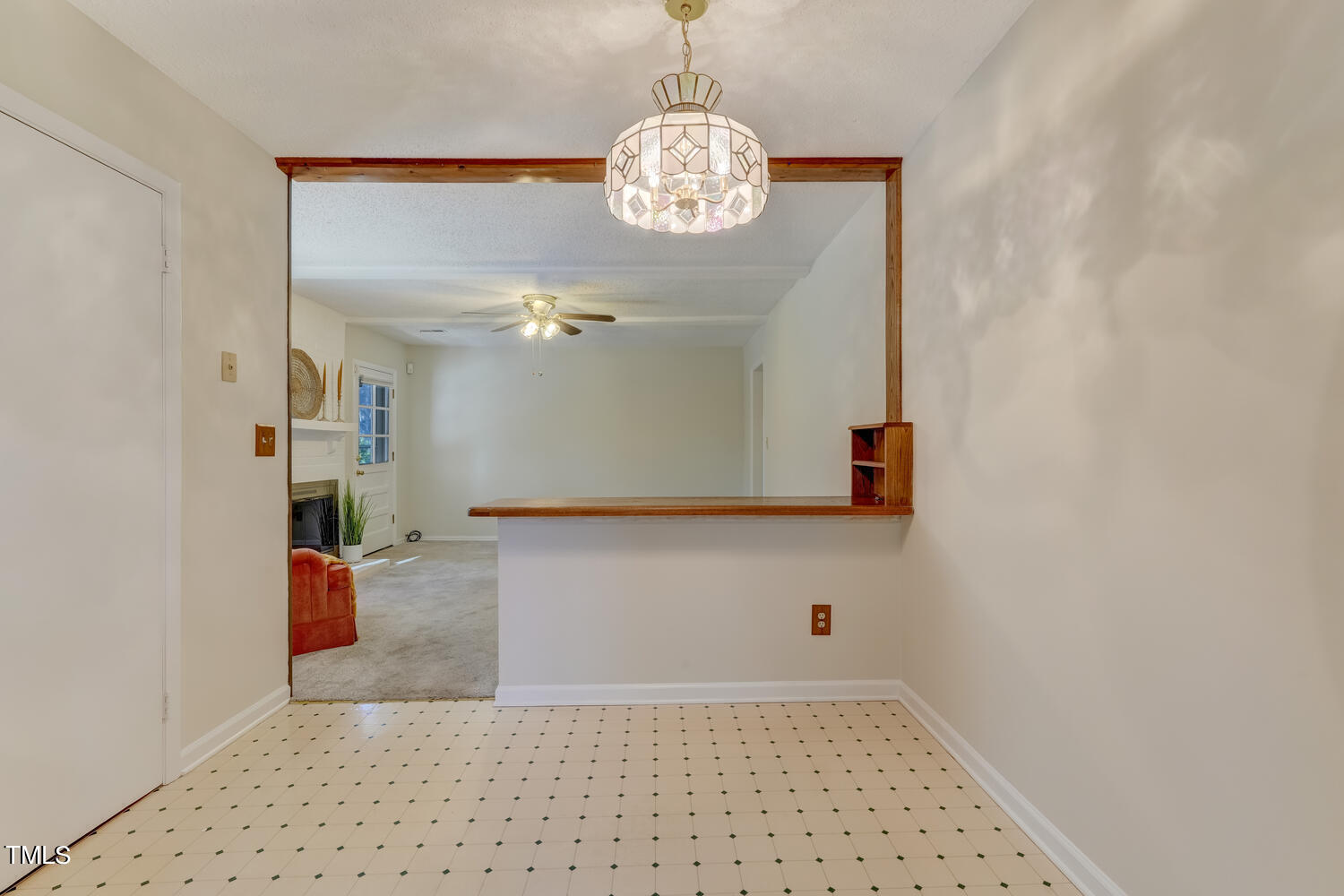 2715 Westchester Drive