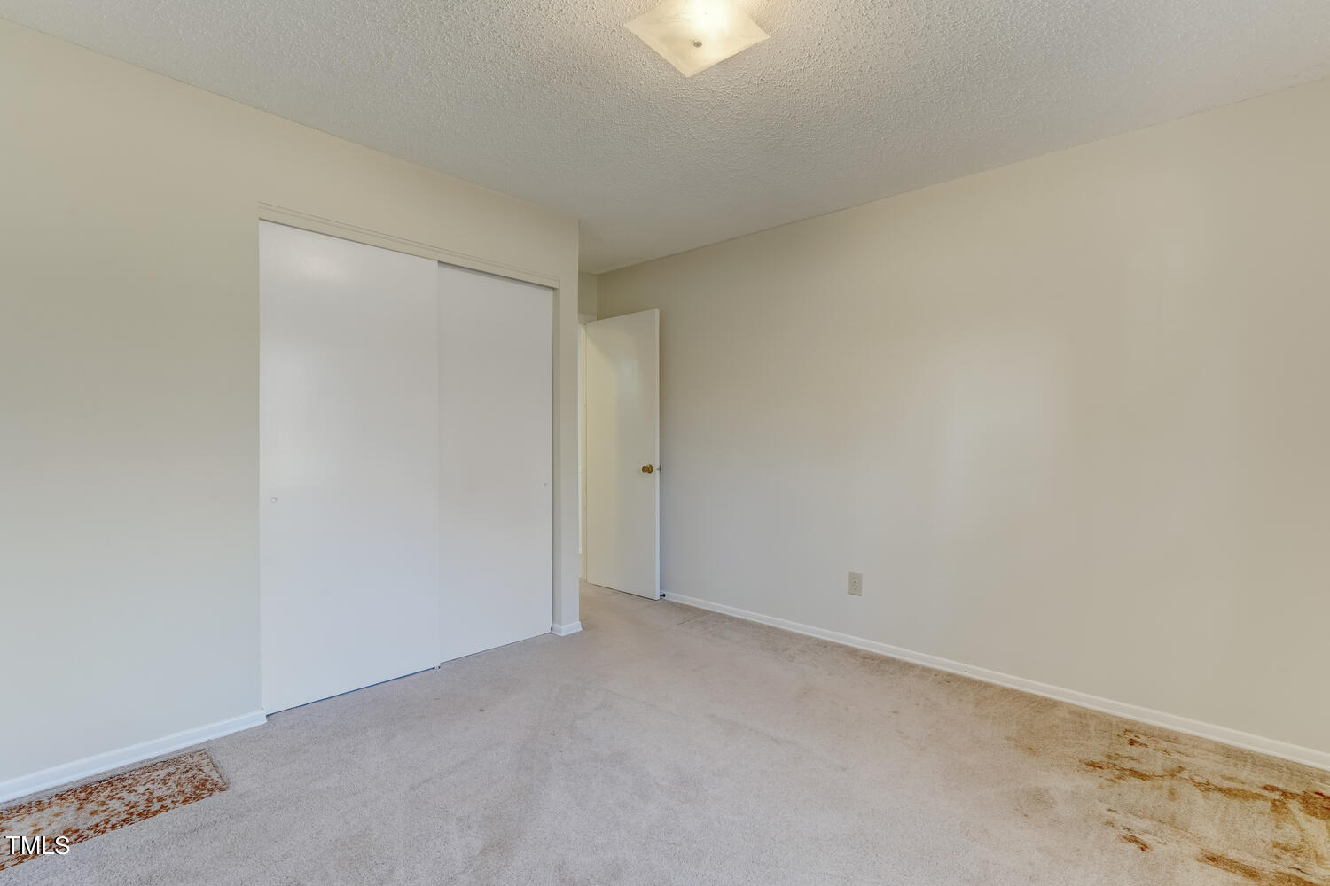 2715 Westchester Drive