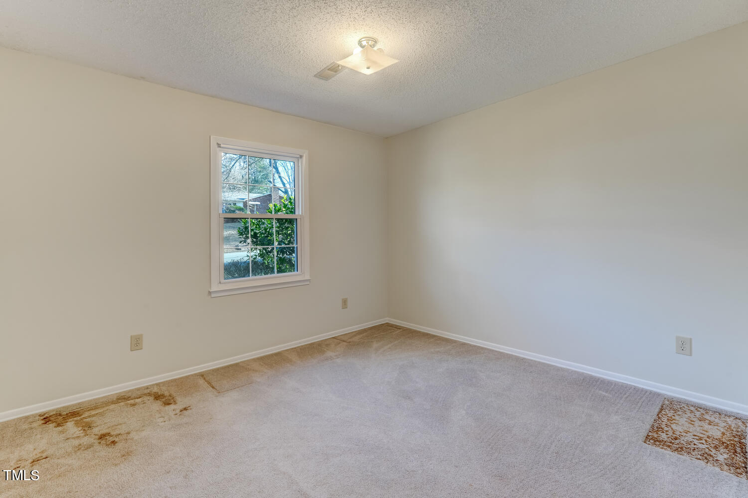 2715 Westchester Drive