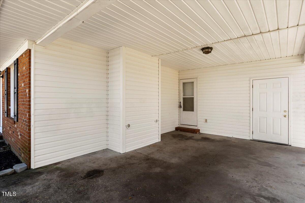 108 Bruce Lane