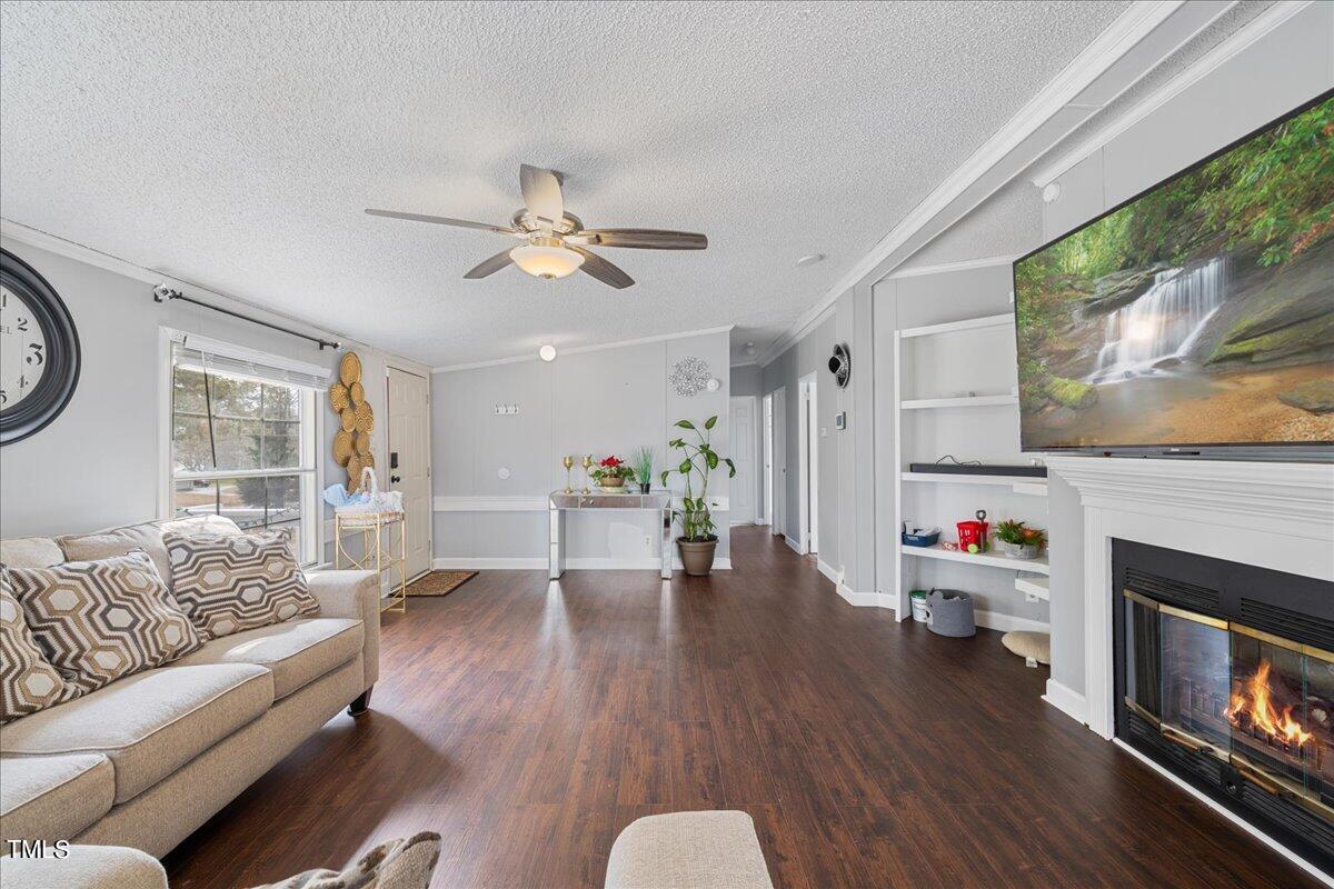7237 Buck Road