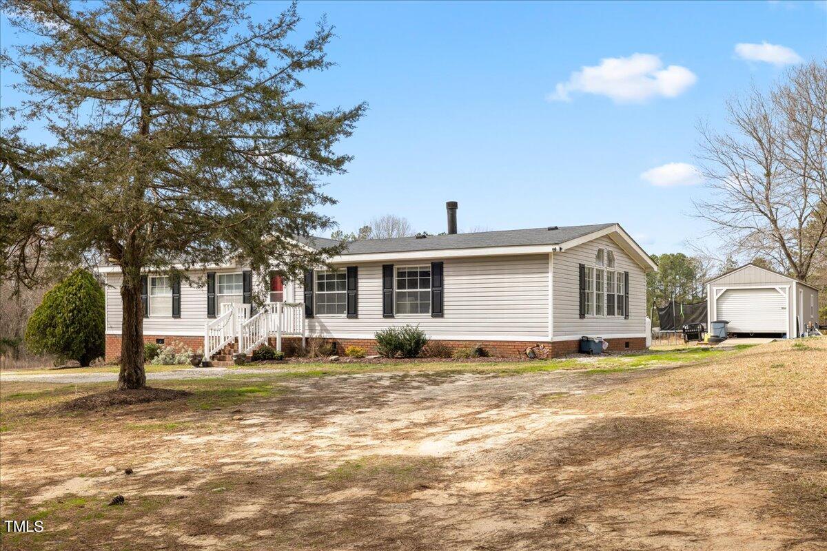 7237 Buck Road