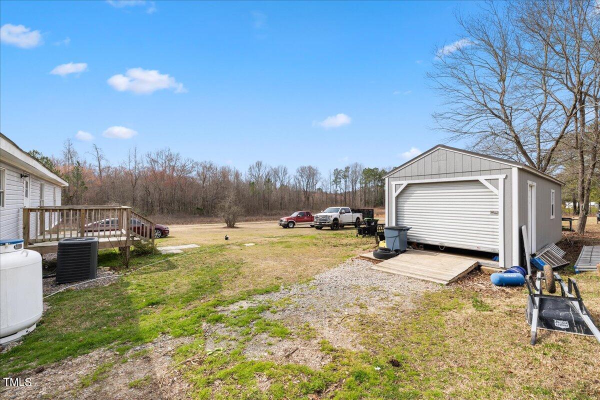 7237 Buck Road