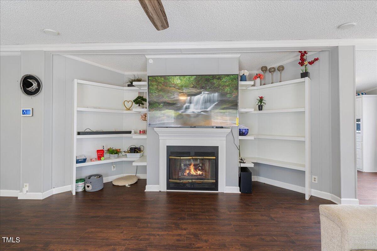7237 Buck Road