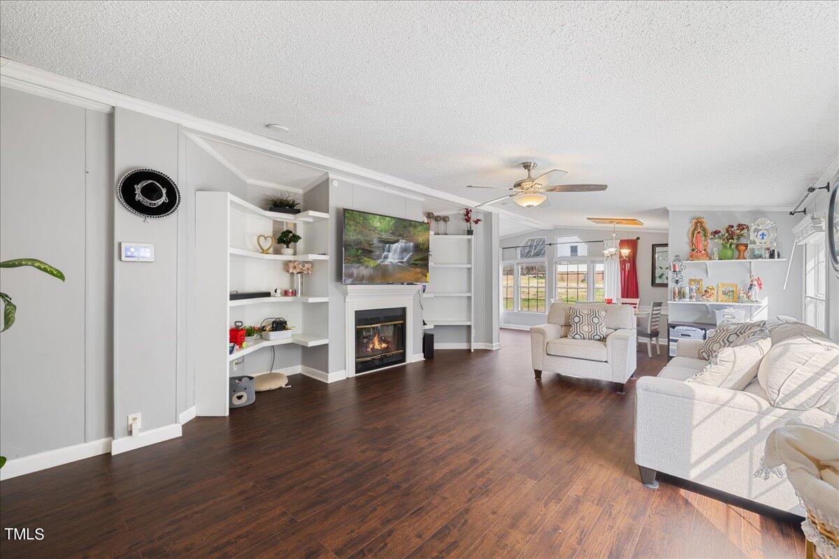 7237 Buck Road