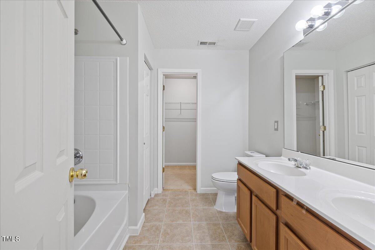 3739 Mountain Brook Circle Circle