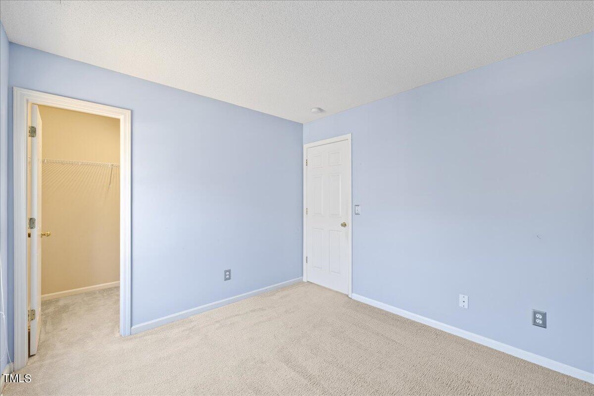3739 Mountain Brook Circle Circle