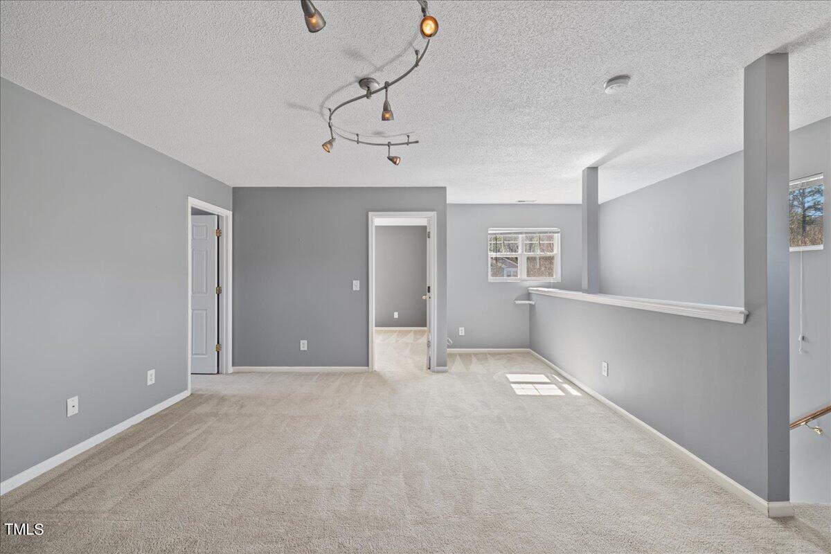 3739 Mountain Brook Circle Circle