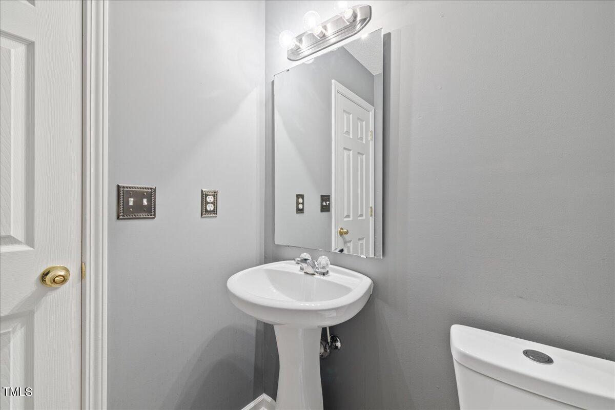 3739 Mountain Brook Circle Circle