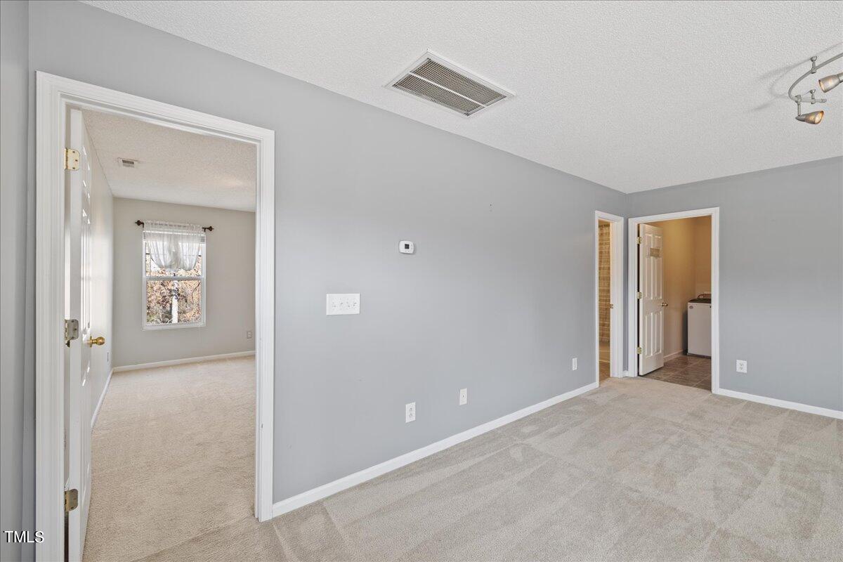 3739 Mountain Brook Circle Circle