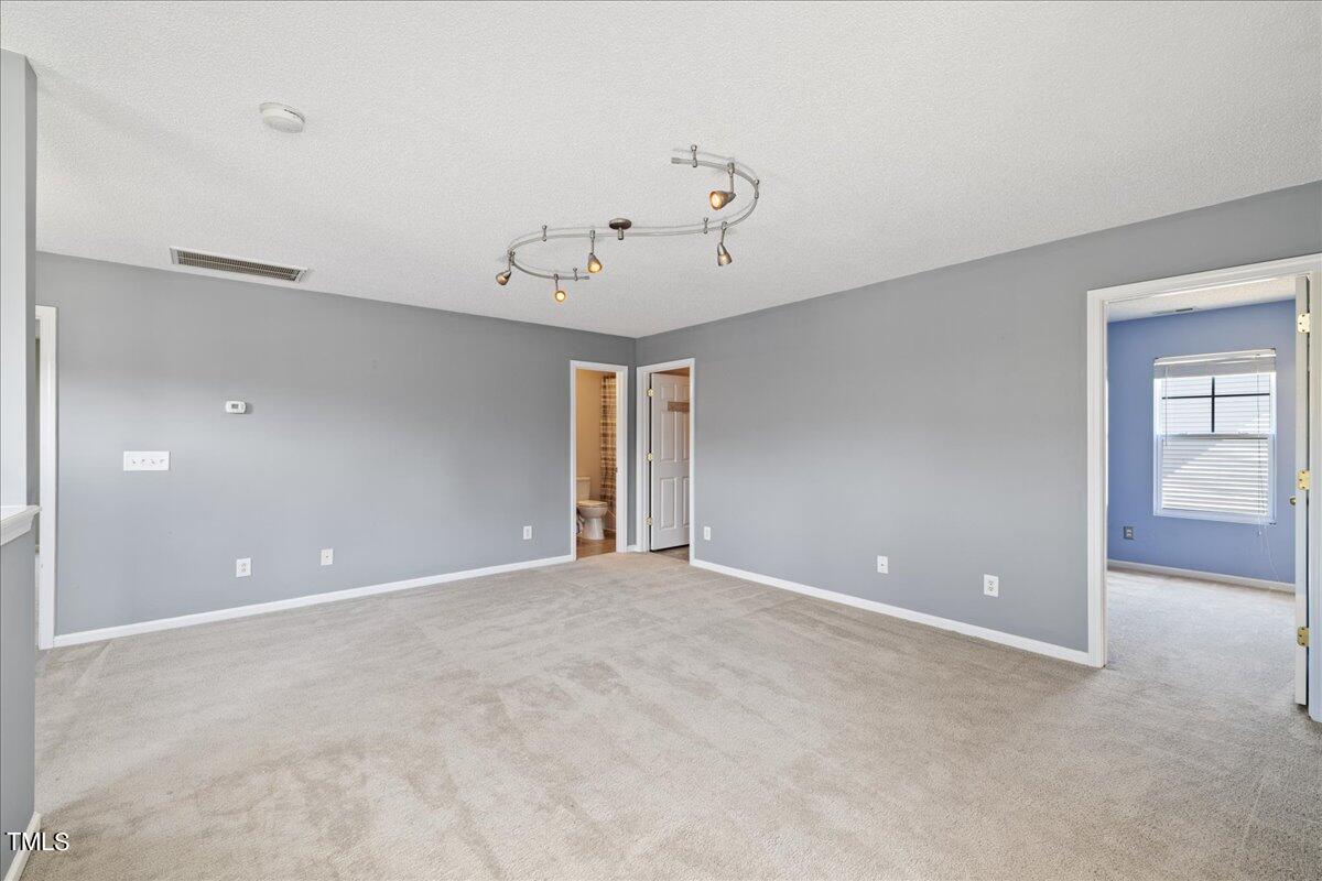 3739 Mountain Brook Circle Circle