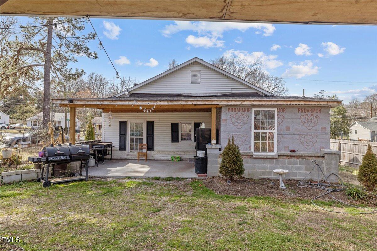 331 Lakeside Avenue