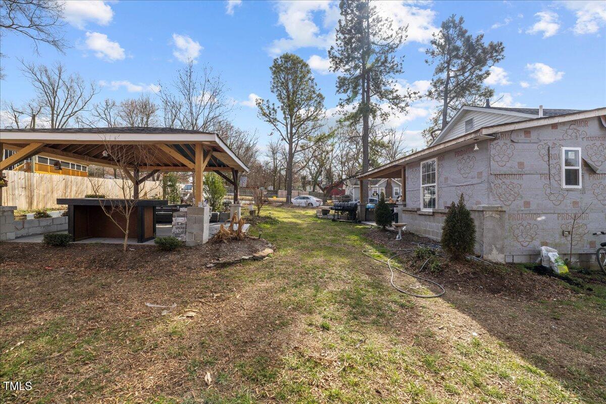 331 Lakeside Avenue