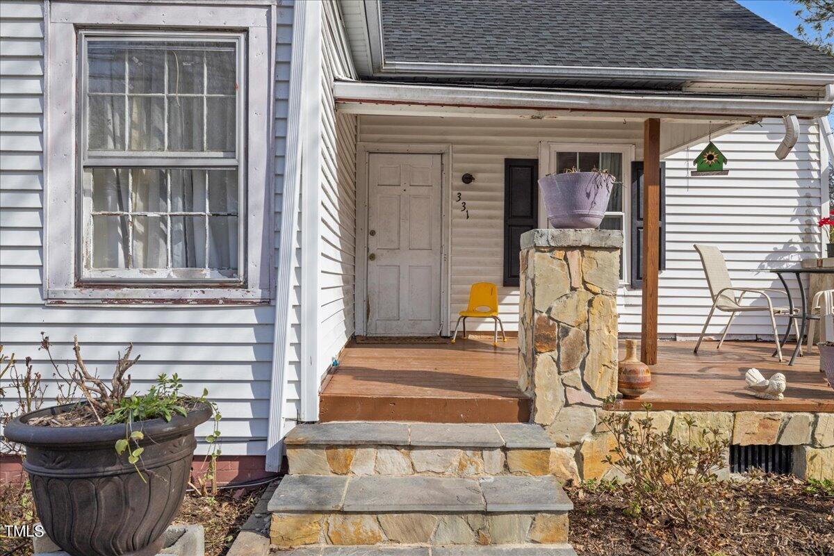 331 Lakeside Avenue