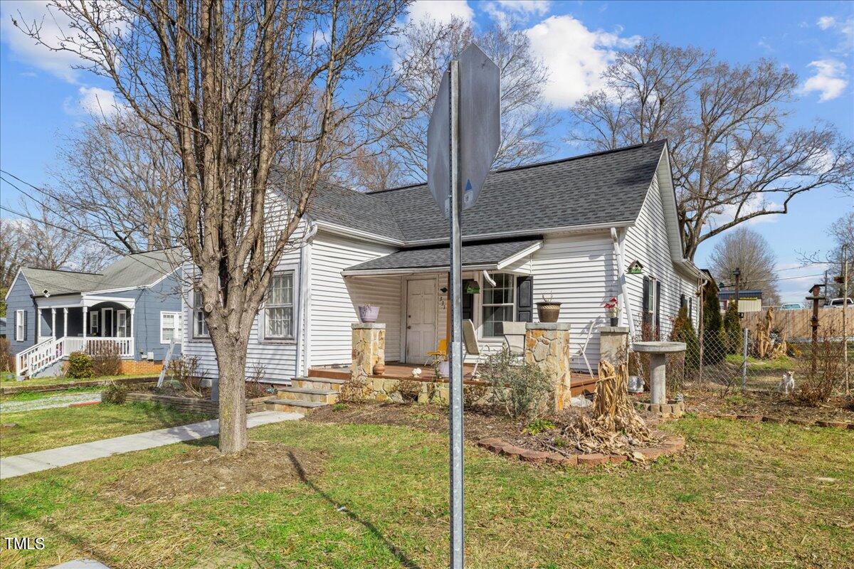 331 Lakeside Avenue